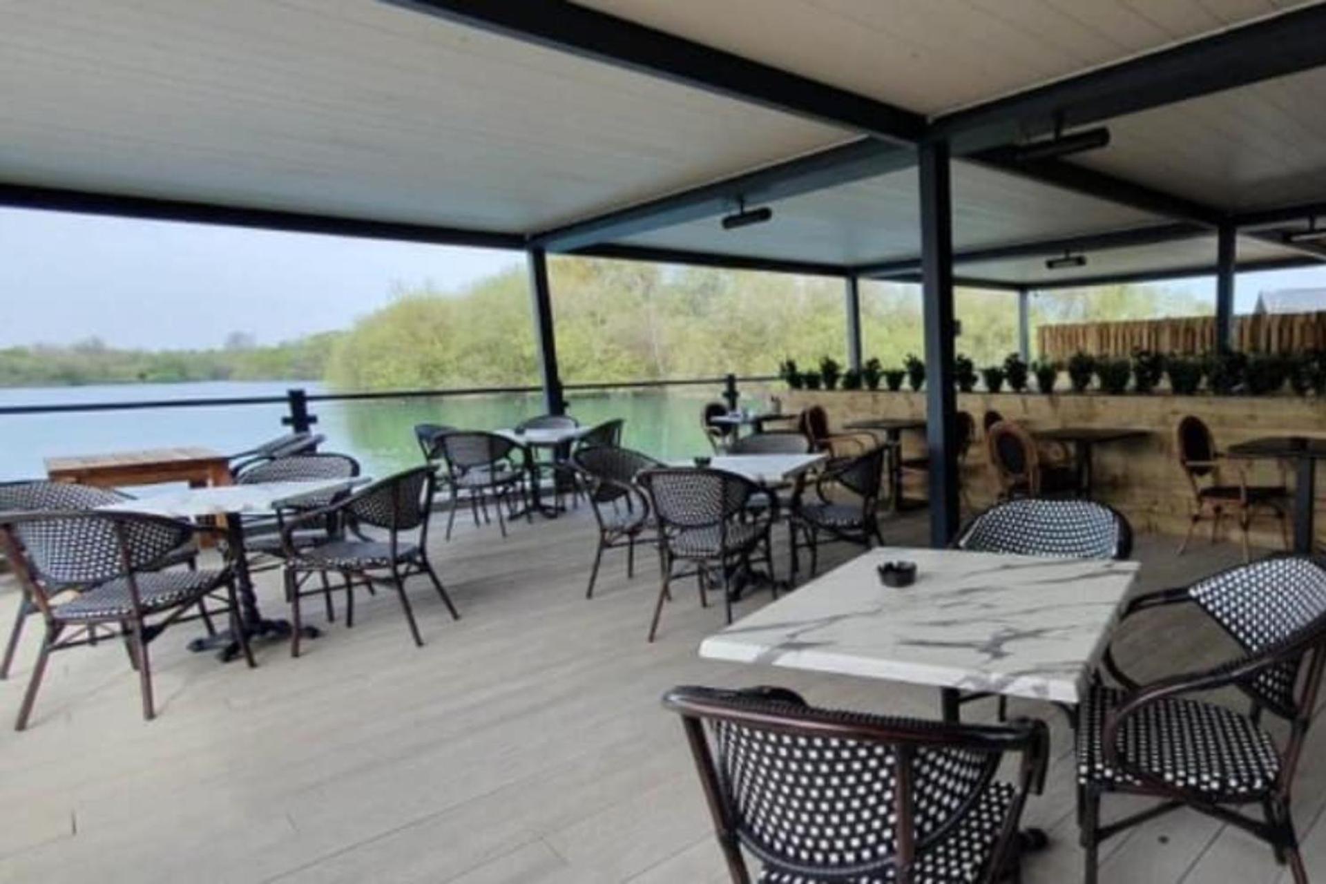 Idyllic Lakeview Lodge Chichester Bagian luar foto